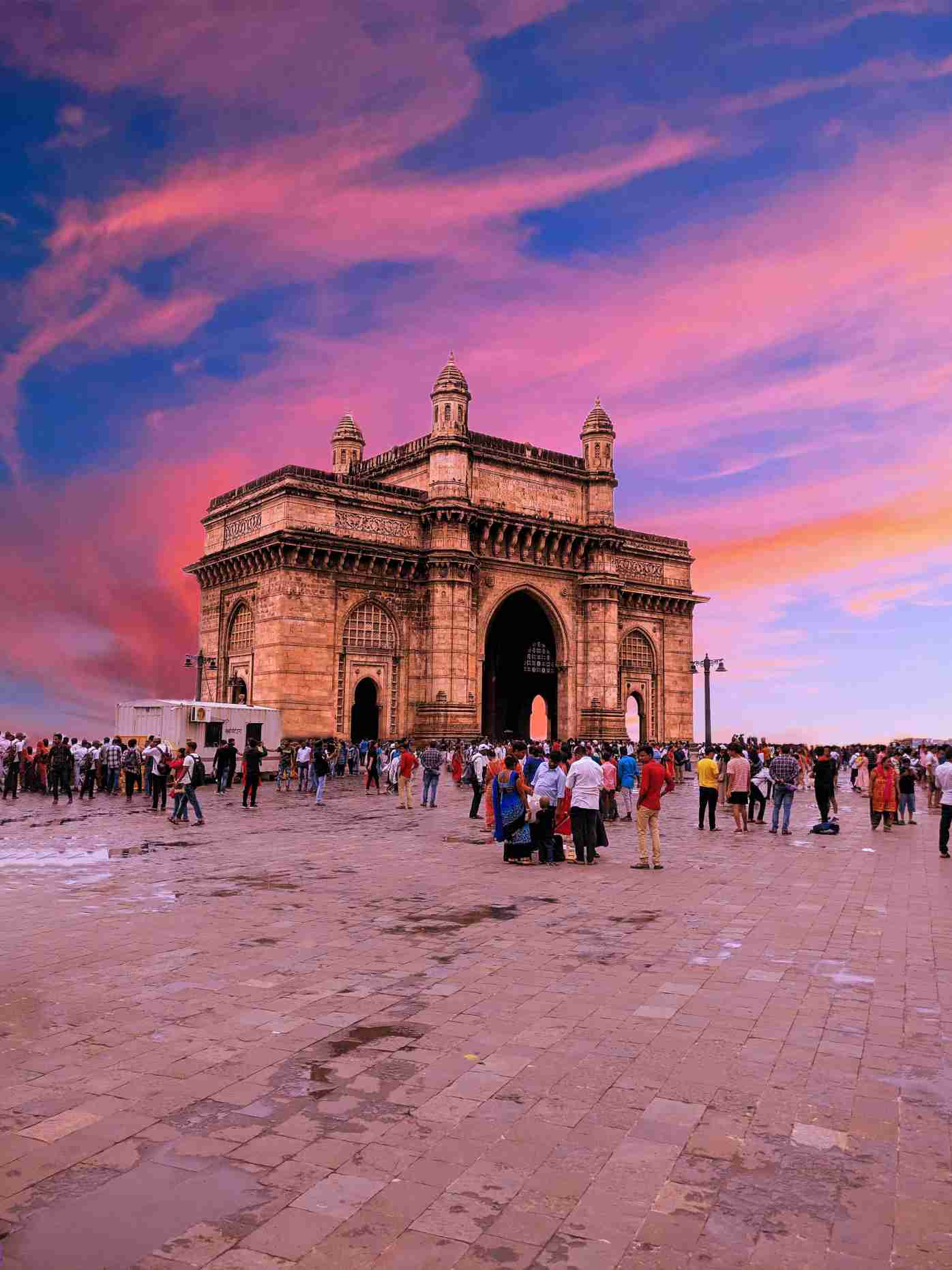 the-gateway-of-india-then-and-now-gateway-of-india-mumbai